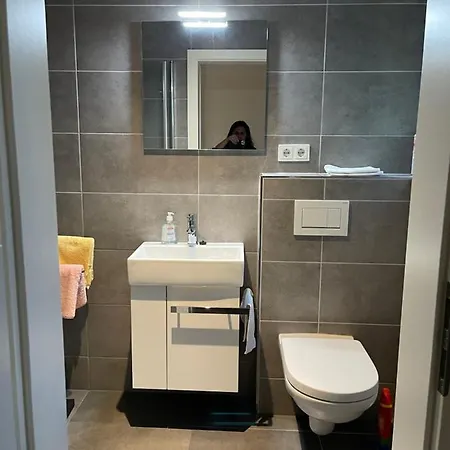 Ruhige , Ideal Fuer Berufspendler In Nonnengasse 33 Apartment