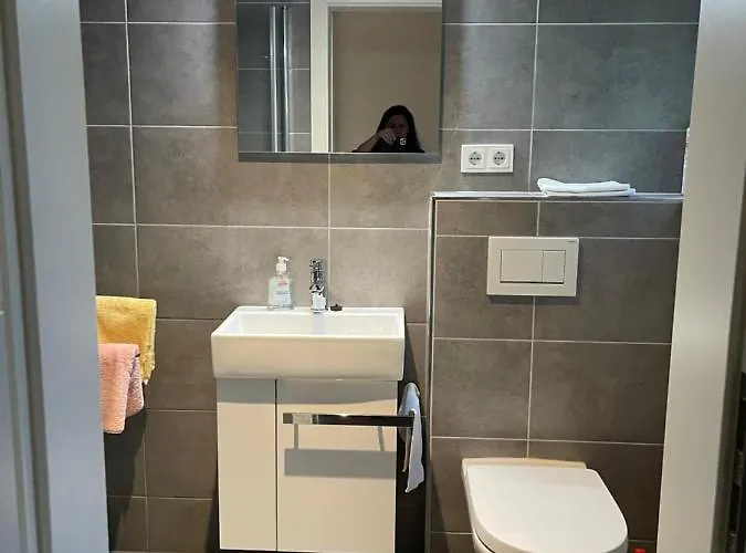 Ruhige , Ideal Fuer Berufspendler In Nonnengasse 33 Apartamento