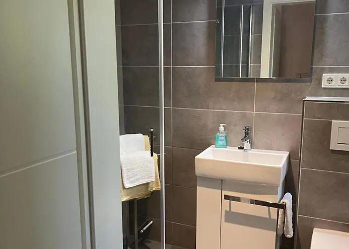 Apartamento Ruhige , Ideal Fuer Berufspendler In Nonnengasse 33 *